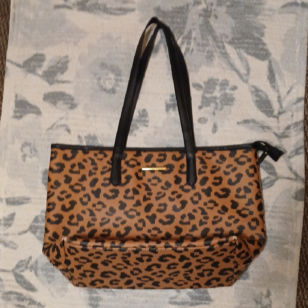 Leopard Print Tote Bag with Black Accents